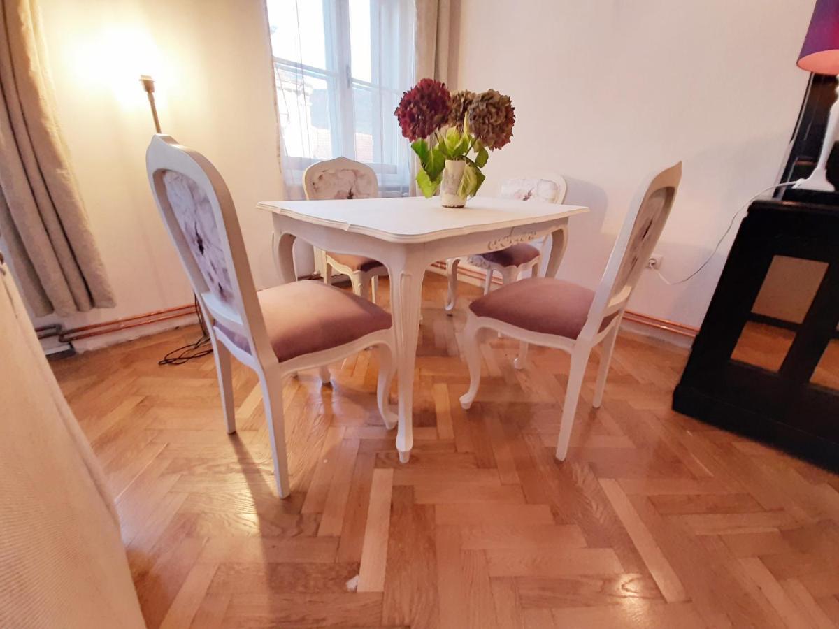בראשוב Central Loft Apartment מראה חיצוני תמונה