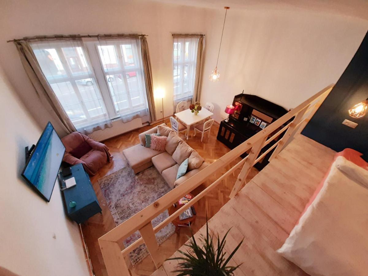 בראשוב Central Loft Apartment מראה חיצוני תמונה