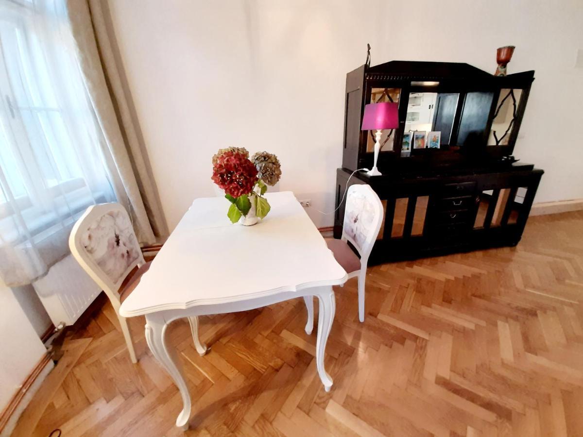 בראשוב Central Loft Apartment מראה חיצוני תמונה